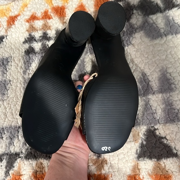 Seven 7 black Vera  mule  size 8 NWT - Picture 3 of 6